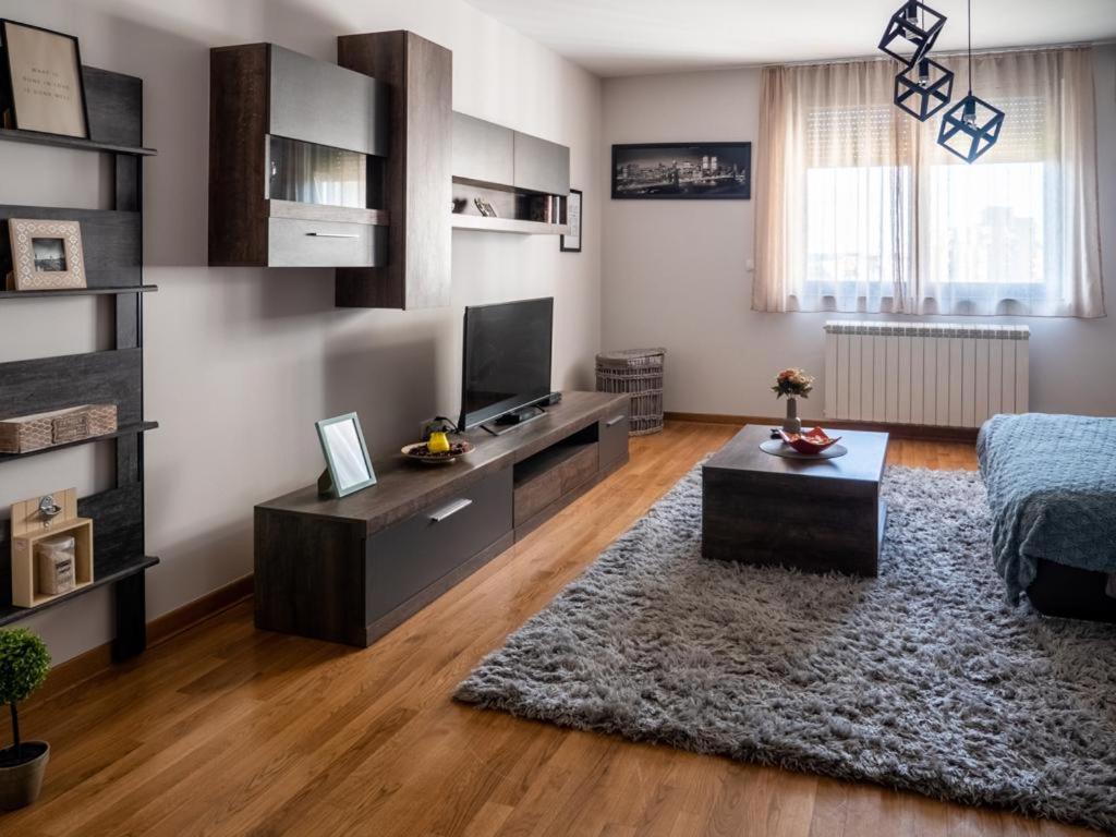 Gofd Apartman Appartement Belgrado Buitenkant foto